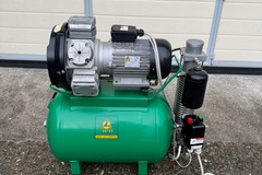 Gebruikte apparatuur: Mr Dental l Larfon l Compressor 3 cilinder l Tandarts 