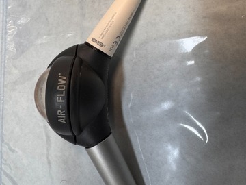 Gebruikte apparatuur: Mr Dental | EMS | Airflow Handy 2+