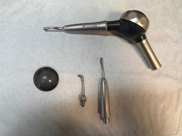 Gebruikte apparatuur: Mr Dental | NSK | Prophy-Mate neo | luchtpolijsthandstuk