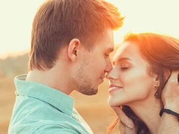 Selling: What are their true feelings ❤️ Love Reading 