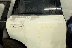 Selling with online payment: 2011 Porsche Cayenne C300 Rear Door