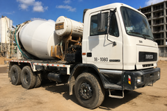 En alquiler: Camion Mixer - ASTRA 1997