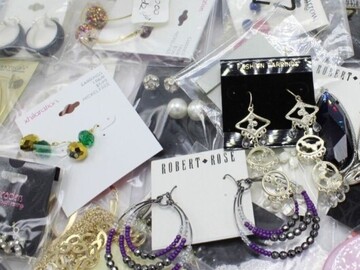 Bulk Lots: (100 PAIR) NEW STORE OVERSTOCK FASHION EARRINGS