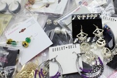 Bulk Lots: (100 PAIR) NEW STORE OVERSTOCK FASHION EARRINGS