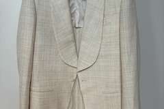 Selling with online payment: [EU][NO US TAX] LNWOT Suitsupply beige silk dinner jacket, 38R