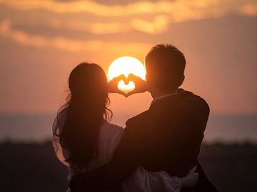 Selling: Hold My Heart Love Reading – Deep Truths About Your Connection