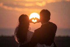 Selling: Hold My Heart Love Reading – Deep Truths About Your Connection