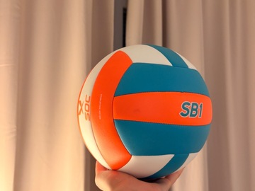 Selling: New beach volleyball 