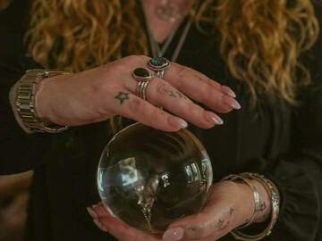 Selling: Psychic Reading – Honest Answers for Your Life's Questions