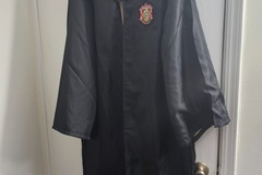 Selling with online payment: Hufflepuff Robe