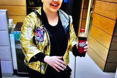 Selling with online payment: Golden jacket