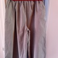 Vente: Pantacourt large couleur kaki rayé blanc - Taille unique - Neuf