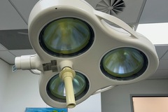 Gebruikte apparatuur: Dr Mach operatielamp, Mach M3