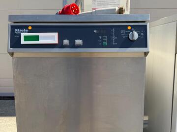 Gebruikte apparatuur: Mr Dental | Miele Professional | 230V | Instrumentenwassen