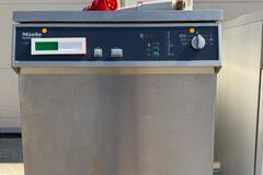 Gebruikte apparatuur: Mr Dental | Miele Professional | 230V | Instrumentenwassen