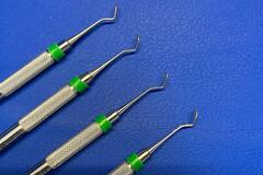 Gebruikte apparatuur: Mr Dental | Dentor Explorer Set 4-delig geel | tandarts
