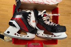 Verkaufen mit Online-Zahlungen: Eishockeyschlittschuhe CCM JetSpeed FT680 Senior Regular, EUR 43