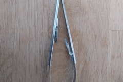 Gebruikte apparatuur: Castroviejo Naaldvoerder 1152, 14,0 cm