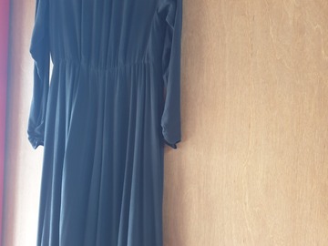 Selling: Glamorous silk dress
