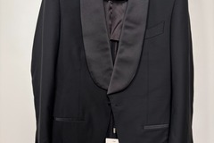 Selling with online payment: [EU][NO US TAX] NWT Suitsupply black s150 tuxedo jacket, 36R