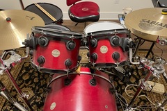Selling with online payment: DW 5 piece drum kit 