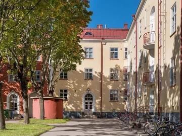 Renting out: Siisti, valoisa yksiö 20 m2. Helsingin kantakaupungissa.