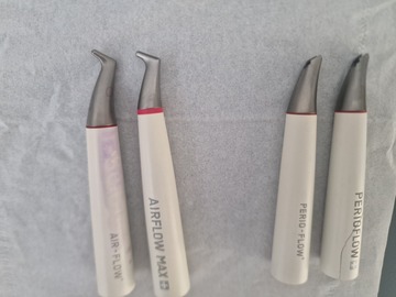Gebruikte apparatuur: 3x Ems ultrasoon en  6 airflow handstukken 295 euro per stuk 