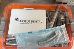 Gebruikte apparatuur: Grote partij tandheelkundige hand- en hoekstukken 