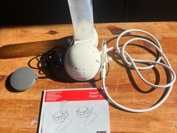 Gebruikte apparatuur: EMS Piezon 250 ultrasone scaler compleet