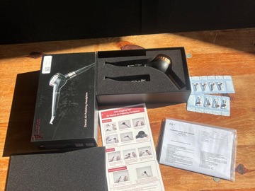 Gebruikte apparatuur: Woodpecker AP-H Plus airpolisher complete set