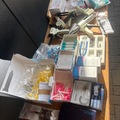 Gebruikte apparatuur: complete partij diverse tandheelkundige materialen en toebehoren