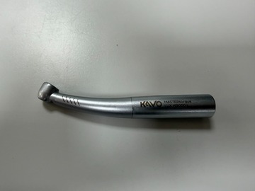 Gebruikte apparatuur: KaVo Mastertorque M9000L turbine hoekstuk