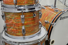 Selling with online payment:  1970's Ludwig Citrus Mod drum Set - 5 Piece