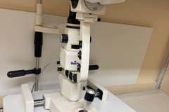 Selling with online payment: Reichert XCEL 255 Slit Lamp – Complete Tabletop Unit – No Tonomet