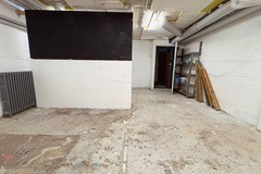 Renting out: Lämmin 30m2 kellarivarasto kantakaupungin kupeesta