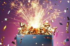 Selling: A gift is coming in for you, find out what TODAY! 