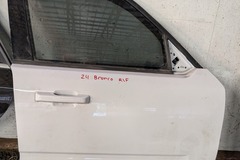Selling with online payment: 2024 Ford Bronco Front Right Passenger Door