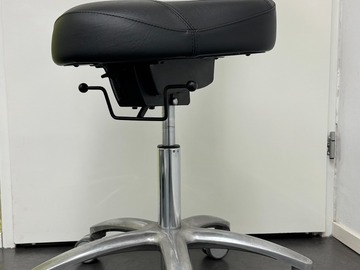 Gebruikte apparatuur: BQE Dynamic tandartsstoel