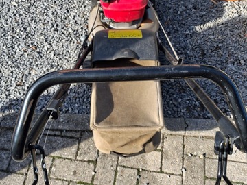 À vendre: Tondeuse honda izy HRG415 