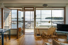 Renting out: Furnitured apart. with directs seaview, for short stays