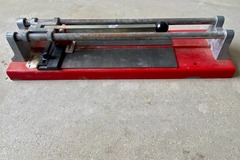 À vendre: Machine à couper les carreaux Tomecanic