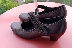 Selling: Escarpins noirs GABOR - T. 39