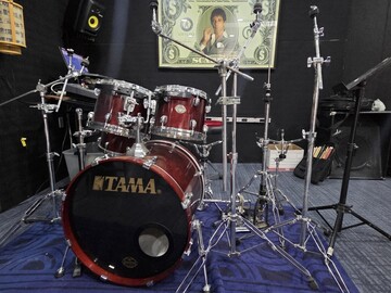 Selling with online payment: Tama Starclassic Birch Drum Kit Bundle with Hardware, Throne & Ca