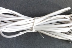 À vendre: câble blanc  fiche RJ11
