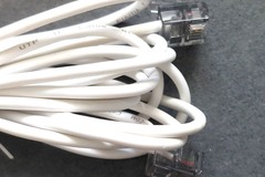 Zu verkaufen: câble blanc  fiche RJ11
