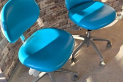 Gebruikte apparatuur: 2 Werkstoelen