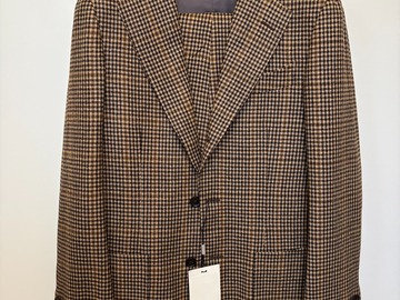 Selling with online payment: [EU][NO US TAX] NWT Suitsupply brown shepherd check suit, size 36
