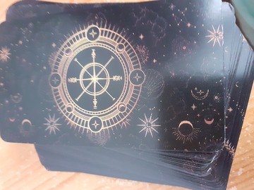 Selling: 6 Card Reading on any subject 