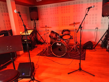 Location à l'heure: Studio 120dB – Répétition en journée – Ivry-sur-Seine
