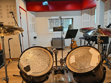 Un régisseur: Studio 120dB – Mixage – Ivry-sur-Seine